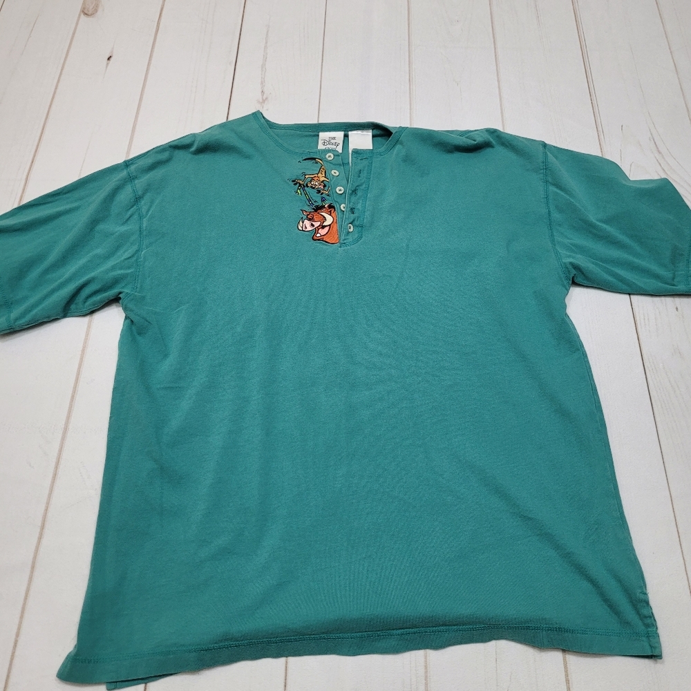 Vintage Disney Store lion king t short henley timon pumba